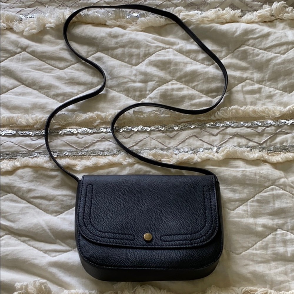 Universal Thread Black Small Purse